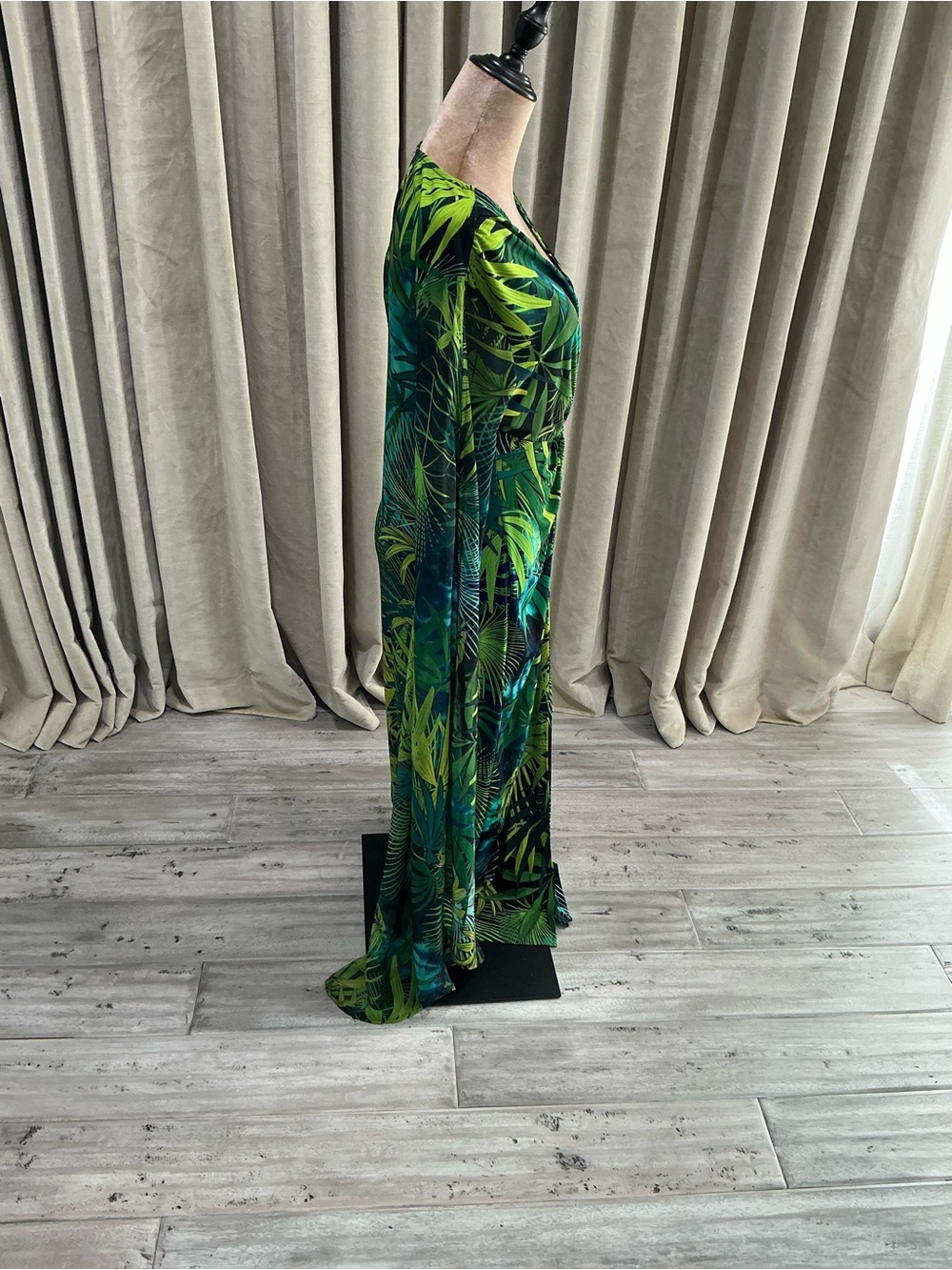 VENUS Green Tropical Leaf Wrap Maxi Dress - Picture 5 of 7